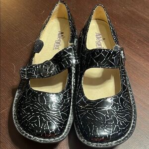 Alegria Black Crackle pattern Mary Jane Style 41